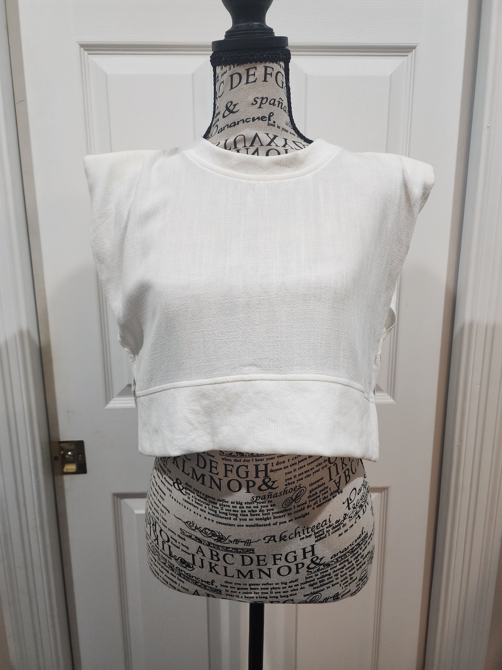 Petal & Pup White Cropped Sleeveless Top